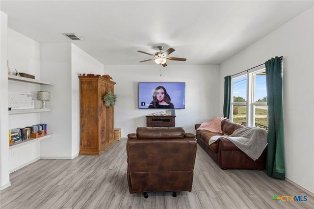 585 Cimarron, Spring Branch, TX 78070