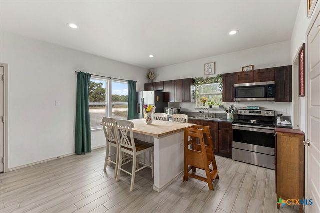 585 Cimarron, Spring Branch, TX 78070
