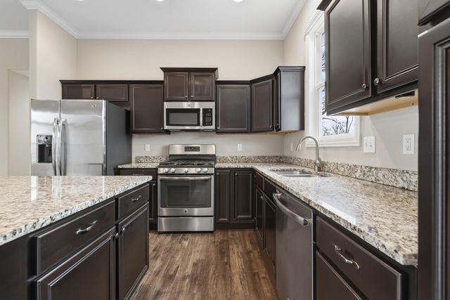 3003 CORNELIA LN, Columbia, MO 65203