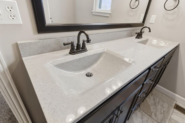 3003 CORNELIA LN, Columbia, MO 65203