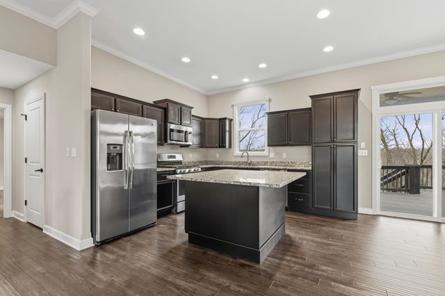 3003 CORNELIA LN, Columbia, MO 65203