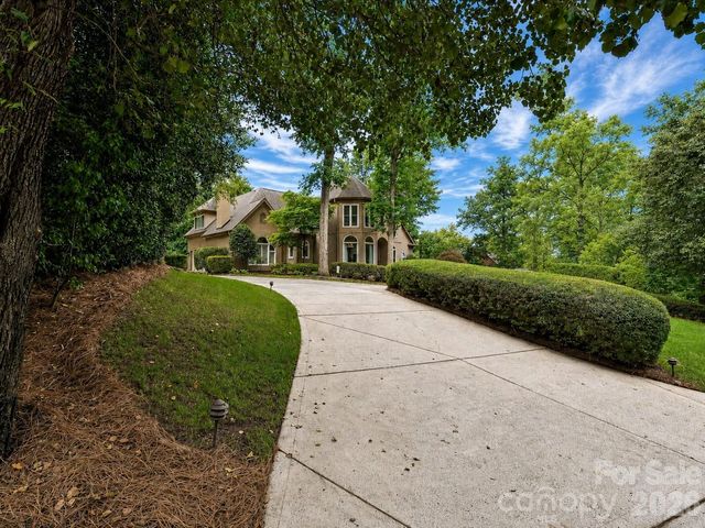 4725 Old Course Drive, Charlotte, NC 28277