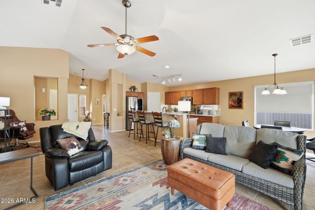 77 N MONTORO Lane, Casa Grande, AZ 85194