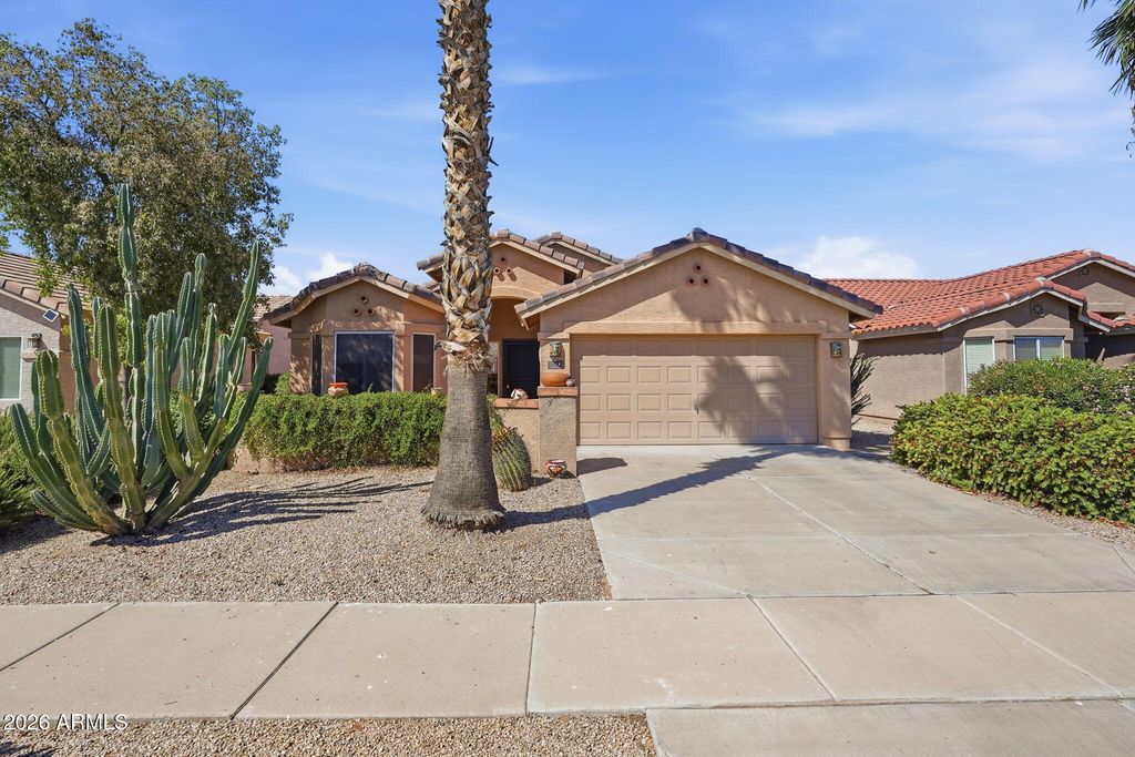 77 N MONTORO Lane, Casa Grande, AZ 85194