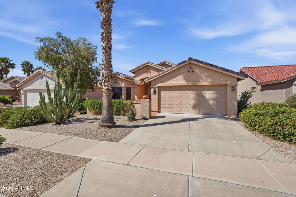 77 N MONTORO Lane, Casa Grande, AZ 85194 — photo 2