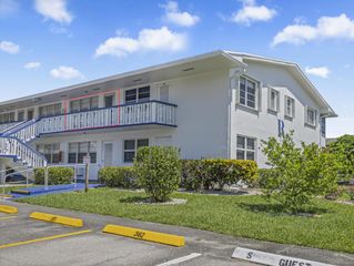 362 Northampton R 362, West Palm Beach, FL 33417