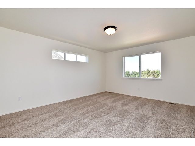 2404 Jasmine Ln, Johnstown, CO 80534