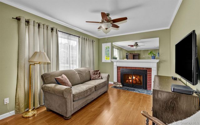 125 Ohio Avenue, Massapequa, NY 11758