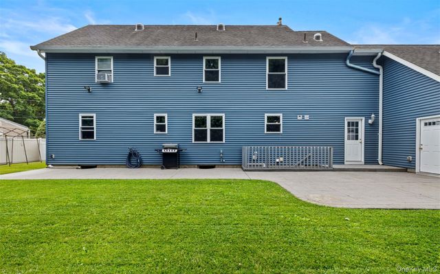 125 Ohio Avenue, Massapequa, NY 11758