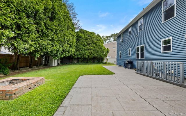125 Ohio Avenue, Massapequa, NY 11758