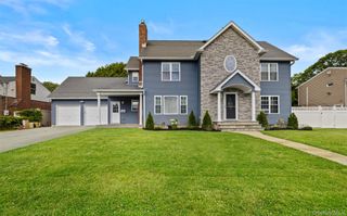 125 Ohio Avenue, Massapequa, NY 11758