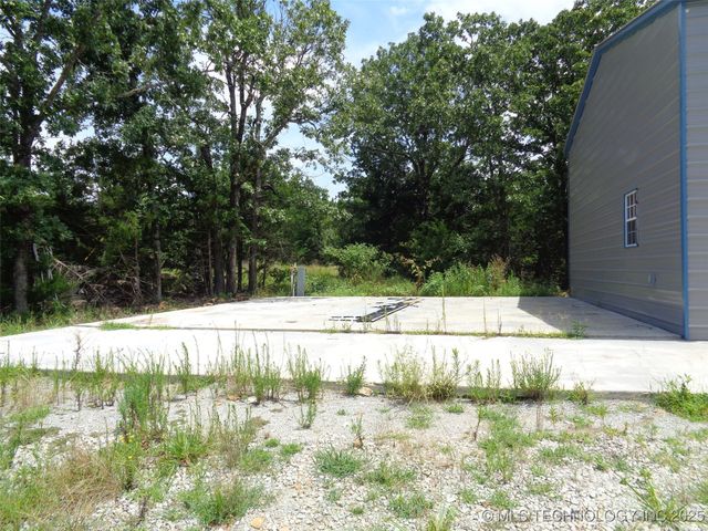 12097 State Hwy 9 E, Eufaula, OK 74432