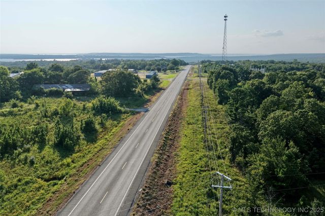 12097 State Hwy 9 E, Eufaula, OK 74432