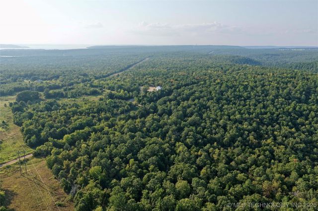 12097 State Hwy 9 E, Eufaula, OK 74432