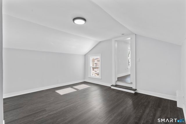 59 Pine Street, Hamden, CT 06514