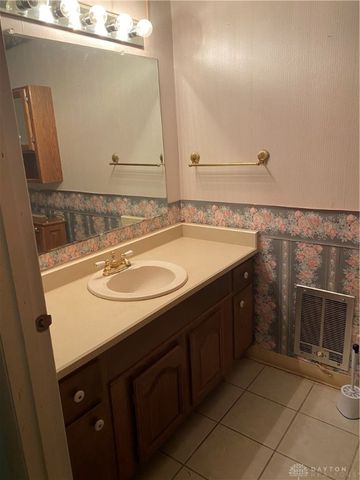 5275 Westland Drive, New Carlisle, OH 45344
