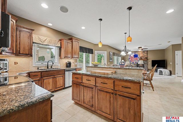 2419 N 176th Street, Omaha, NE 68116
