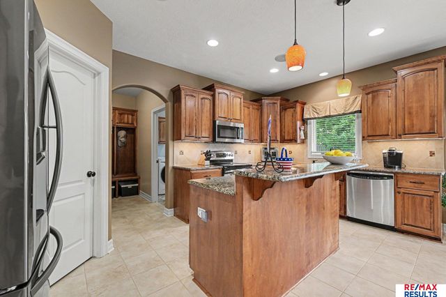 2419 N 176th Street, Omaha, NE 68116