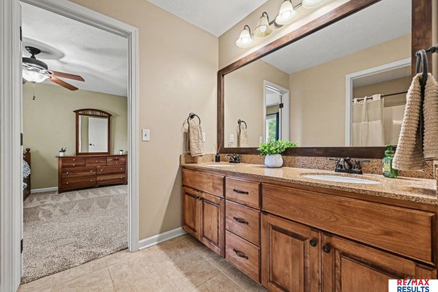 2419 N 176th Street, Omaha, NE 68116