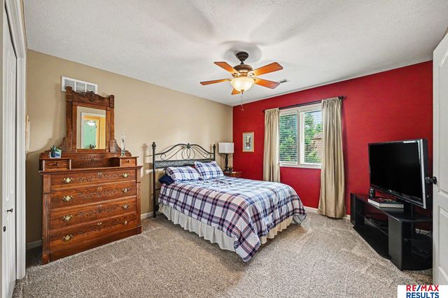 2419 N 176th Street, Omaha, NE 68116