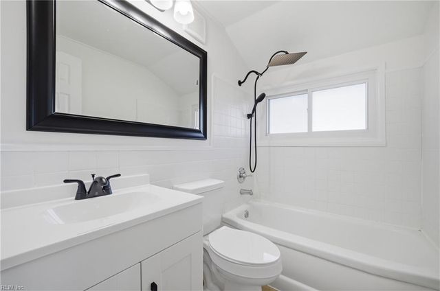 1728 S Lakeland DR, Norfolk, VA 23518