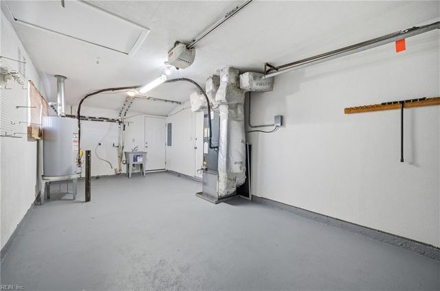 1728 S Lakeland DR, Norfolk, VA 23518