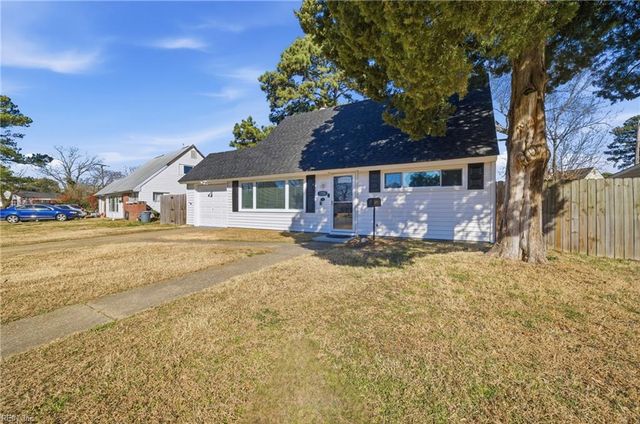 1728 S Lakeland DR, Norfolk, VA 23518