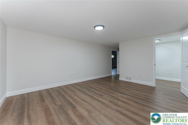 1401 Flint Hill Road, Upper Saucon Twp, PA 18036