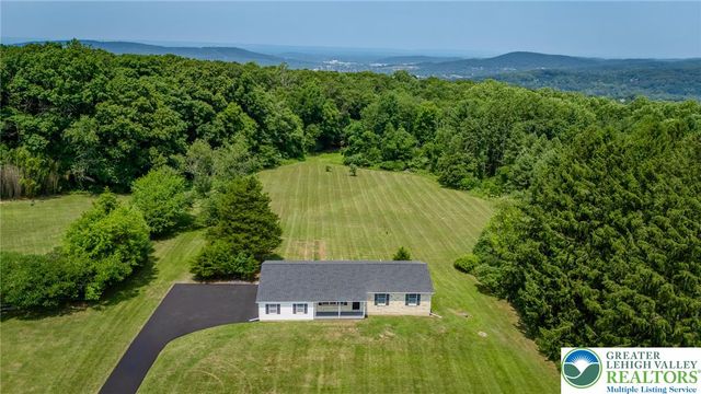 1401 Flint Hill Road, Upper Saucon Twp, PA 18036