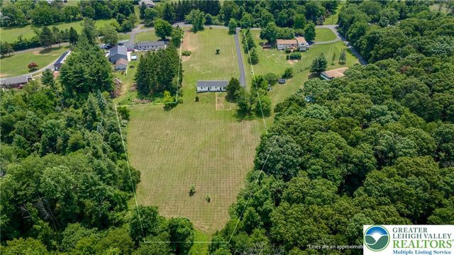 1401 Flint Hill Road, Upper Saucon Twp, PA 18036