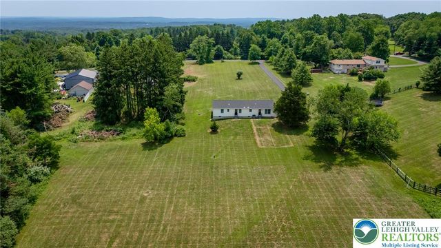 1401 Flint Hill Road, Upper Saucon Twp, PA 18036