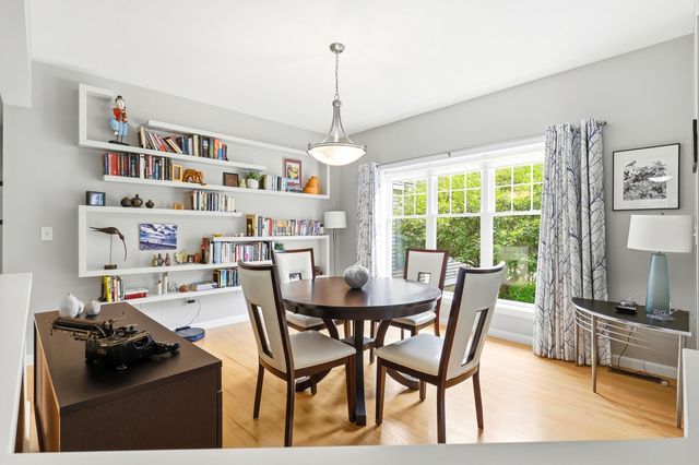 17 Hancock Drive, Bedford, NH 03110