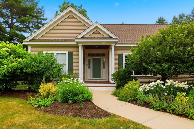17 Hancock Drive, Bedford, NH 03110