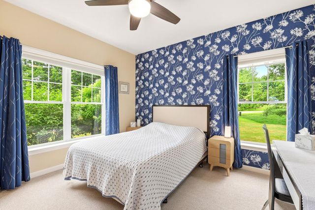 17 Hancock Drive, Bedford, NH 03110