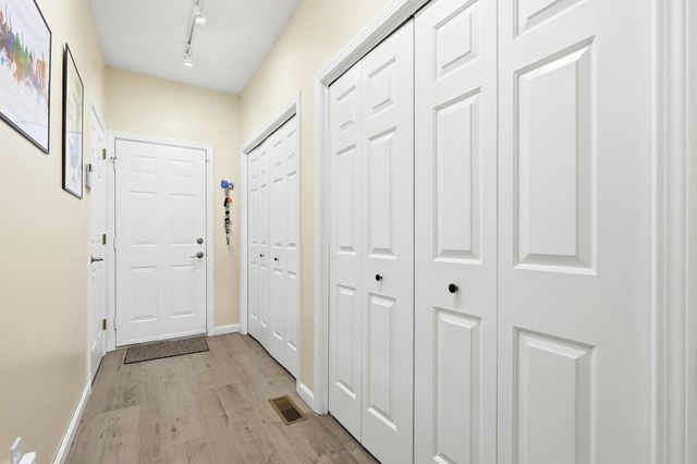 17 Hancock Drive, Bedford, NH 03110