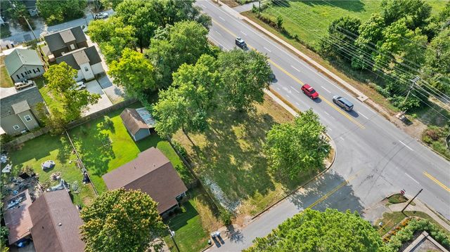 1418 College Avenue, Fayetteville, AR 72701