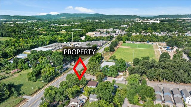 1418 College Avenue, Fayetteville, AR 72701