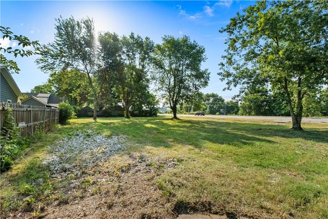 1418 College Avenue, Fayetteville, AR 72701