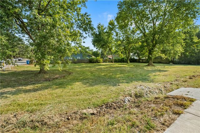1418 College Avenue, Fayetteville, AR 72701