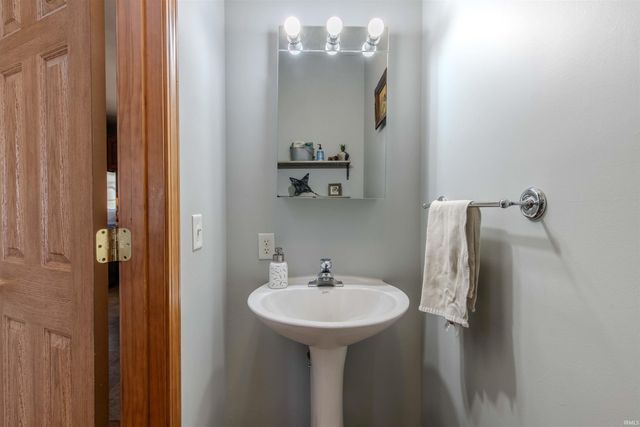 7820 W 350 N, Shipshewana, IN 46565