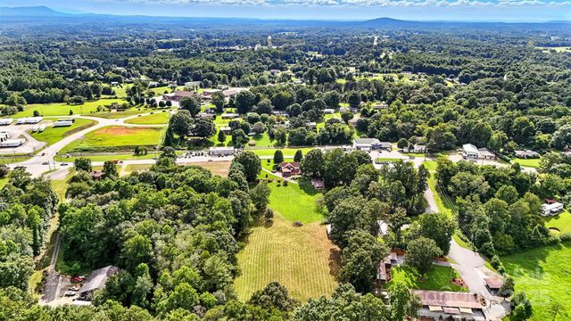 3968 US Hwy 321A Highway, Hudson, NC 28638