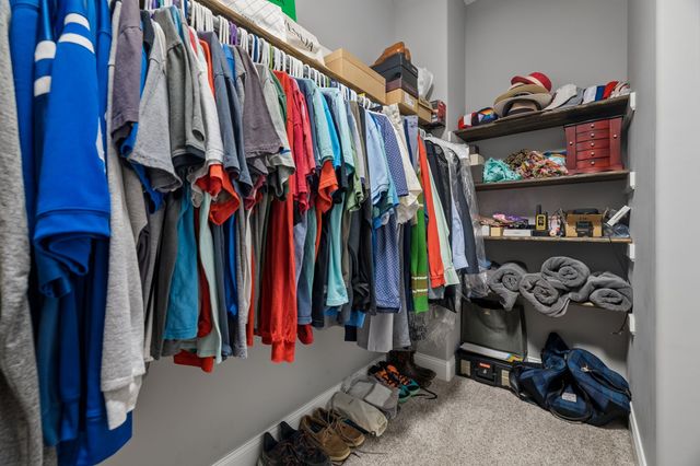 1045 Black Gum Ln, Clarksville, TN 37043