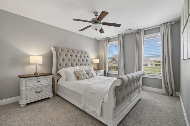 1045 Black Gum Ln, Clarksville, TN 37043