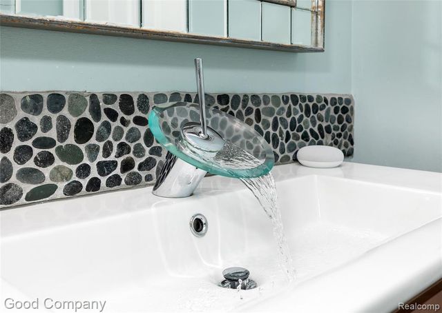 129 Allenhurst Avenue, Royal Oak, MI 48067