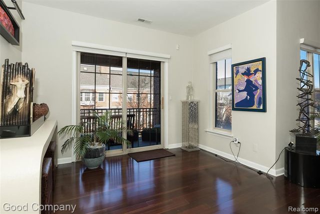 129 Allenhurst Avenue, Royal Oak, MI 48067