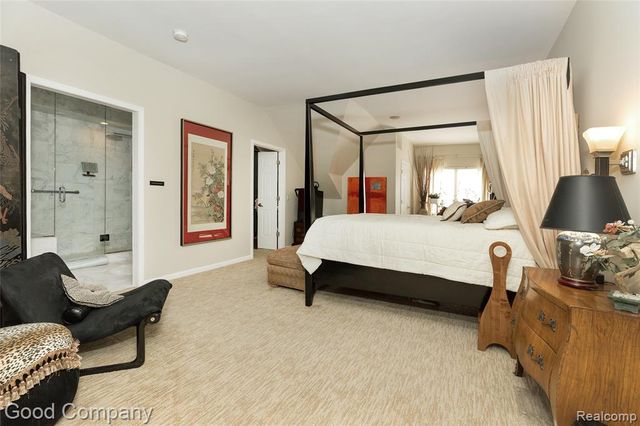 129 Allenhurst Avenue, Royal Oak, MI 48067