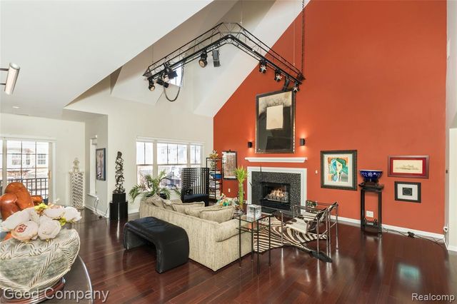 129 Allenhurst Avenue, Royal Oak, MI 48067