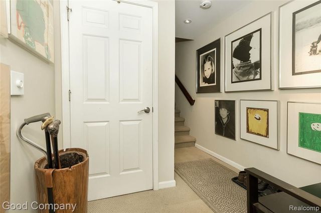 129 Allenhurst Avenue, Royal Oak, MI 48067