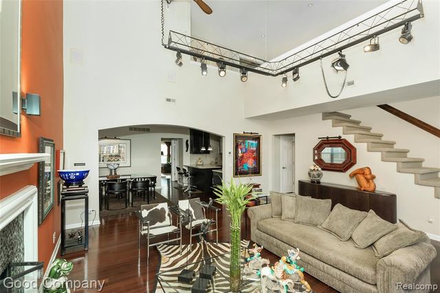 129 Allenhurst Avenue, Royal Oak, MI 48067