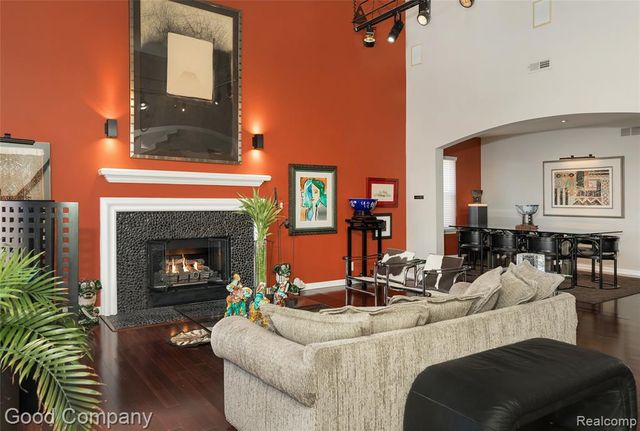 129 Allenhurst Avenue, Royal Oak, MI 48067